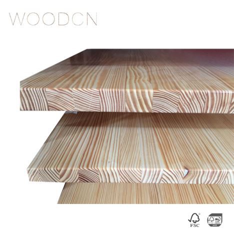 Aanrechtblad van grenenhouten slagersblok